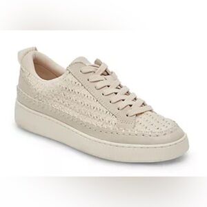 LIKE NEW Dolce Vita Nicona Sandstone Knit Sneakers 9.5  with box